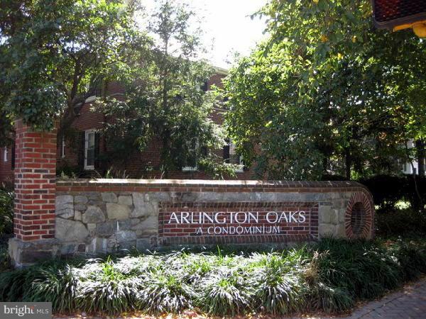 ARLINGTON OAKS - Residential Lease