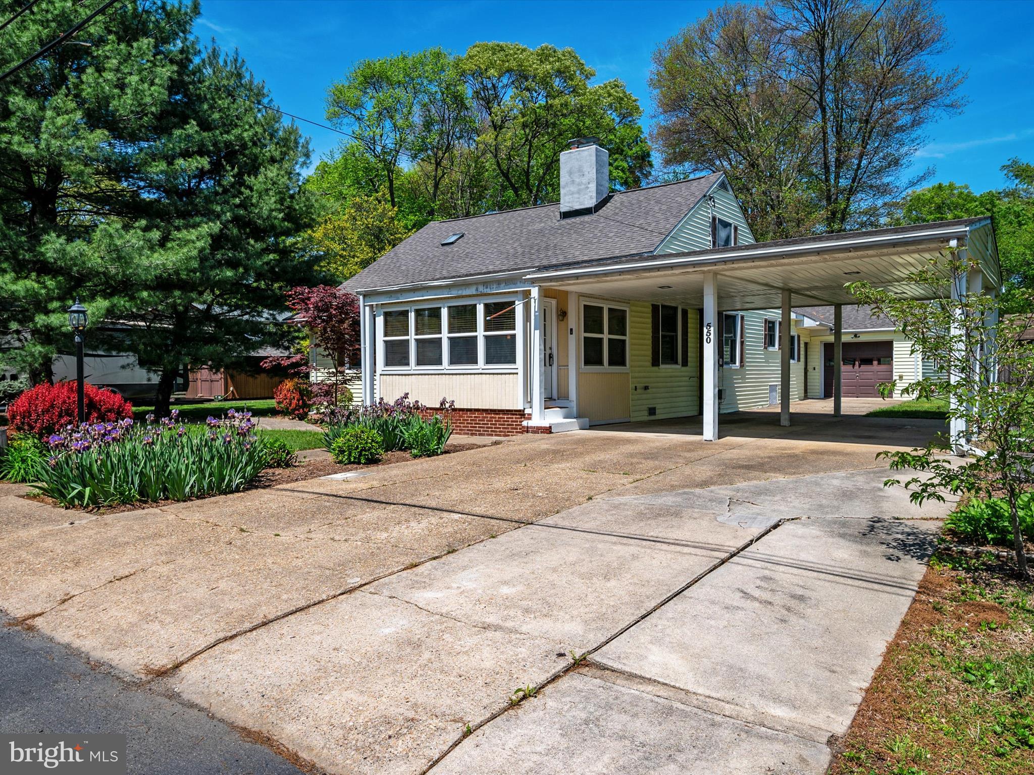550 6TH STREET