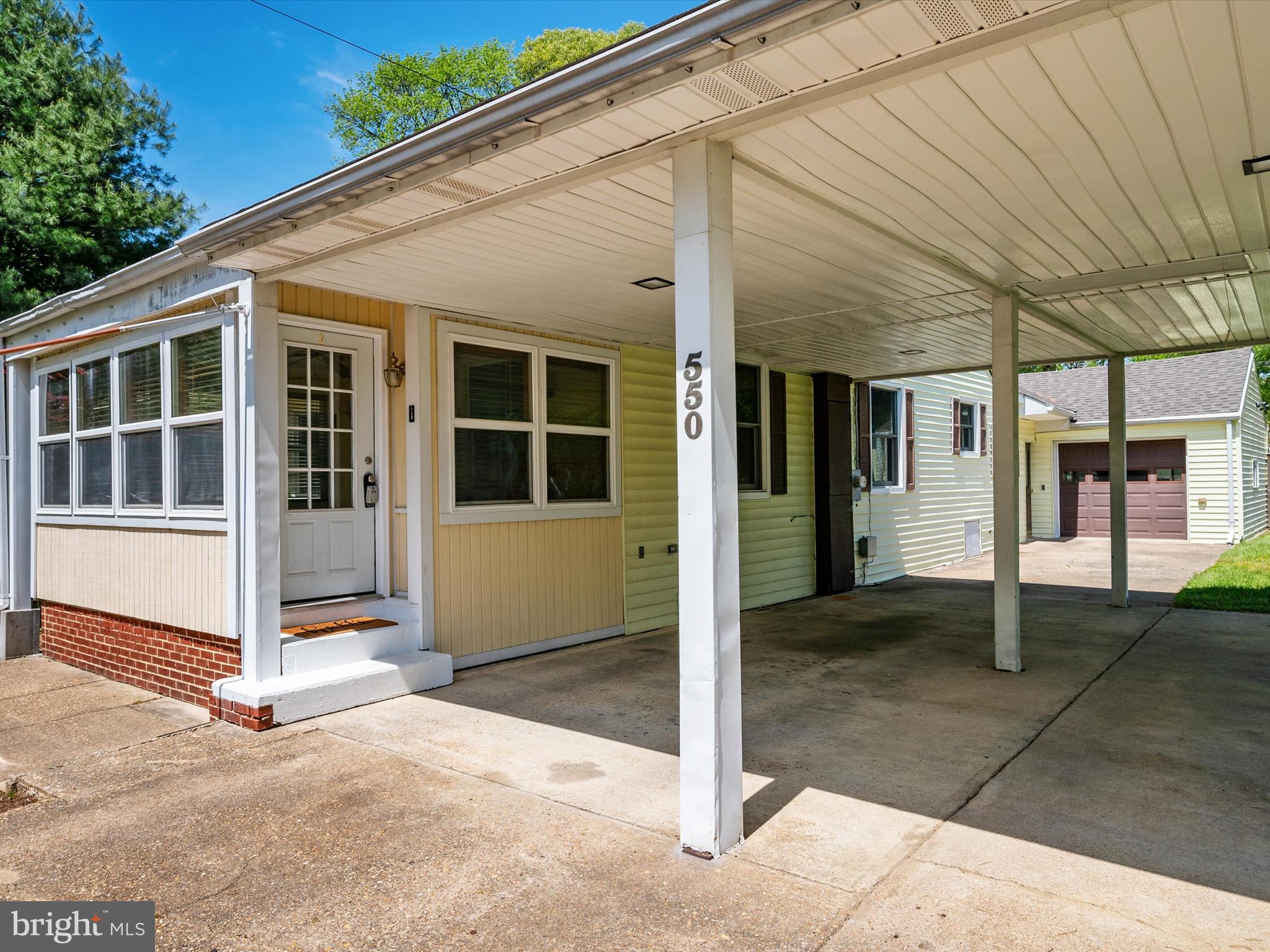 550 6TH STREET