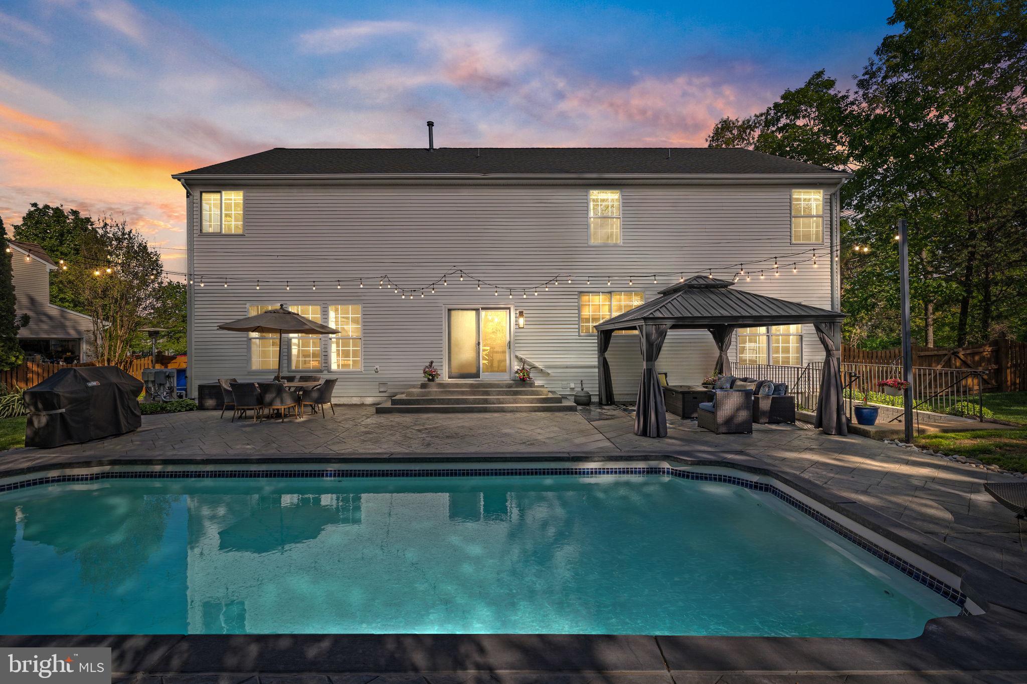 10274 HORIZON VIEW COURT