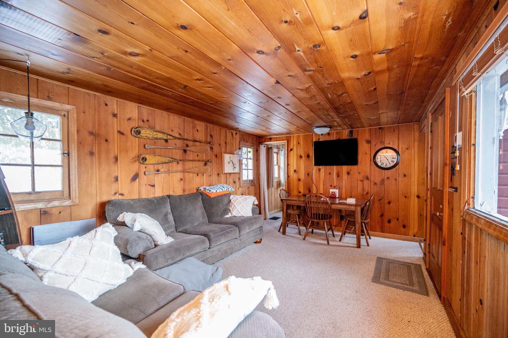 HARVEY'S PENINSULA - Residential