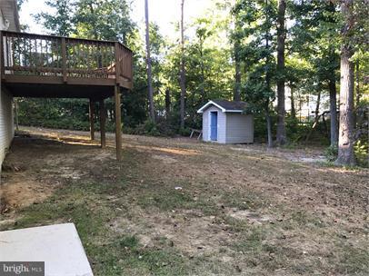 LAKE LAND - Residential Lease