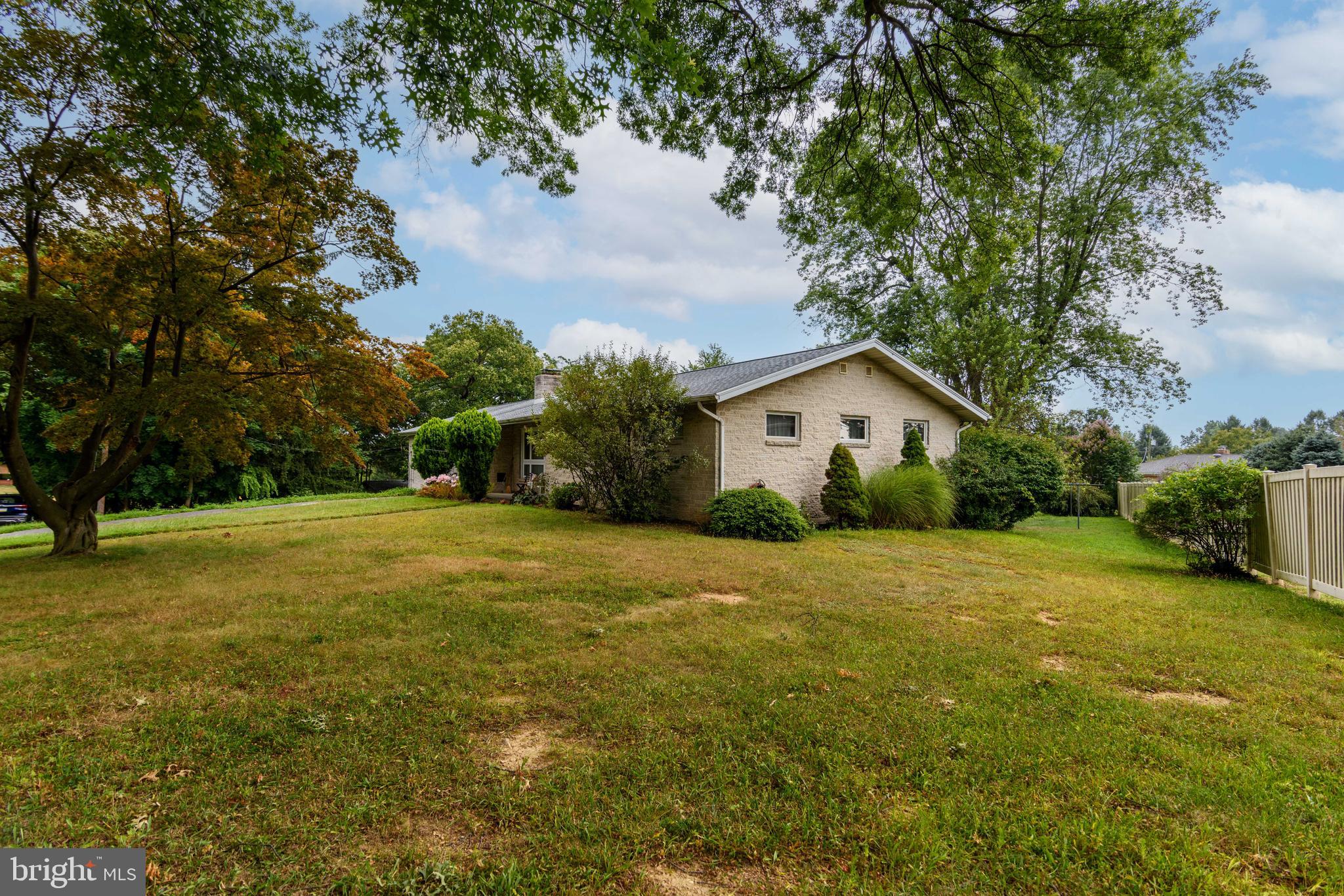 6041 BRIAR DRIVE