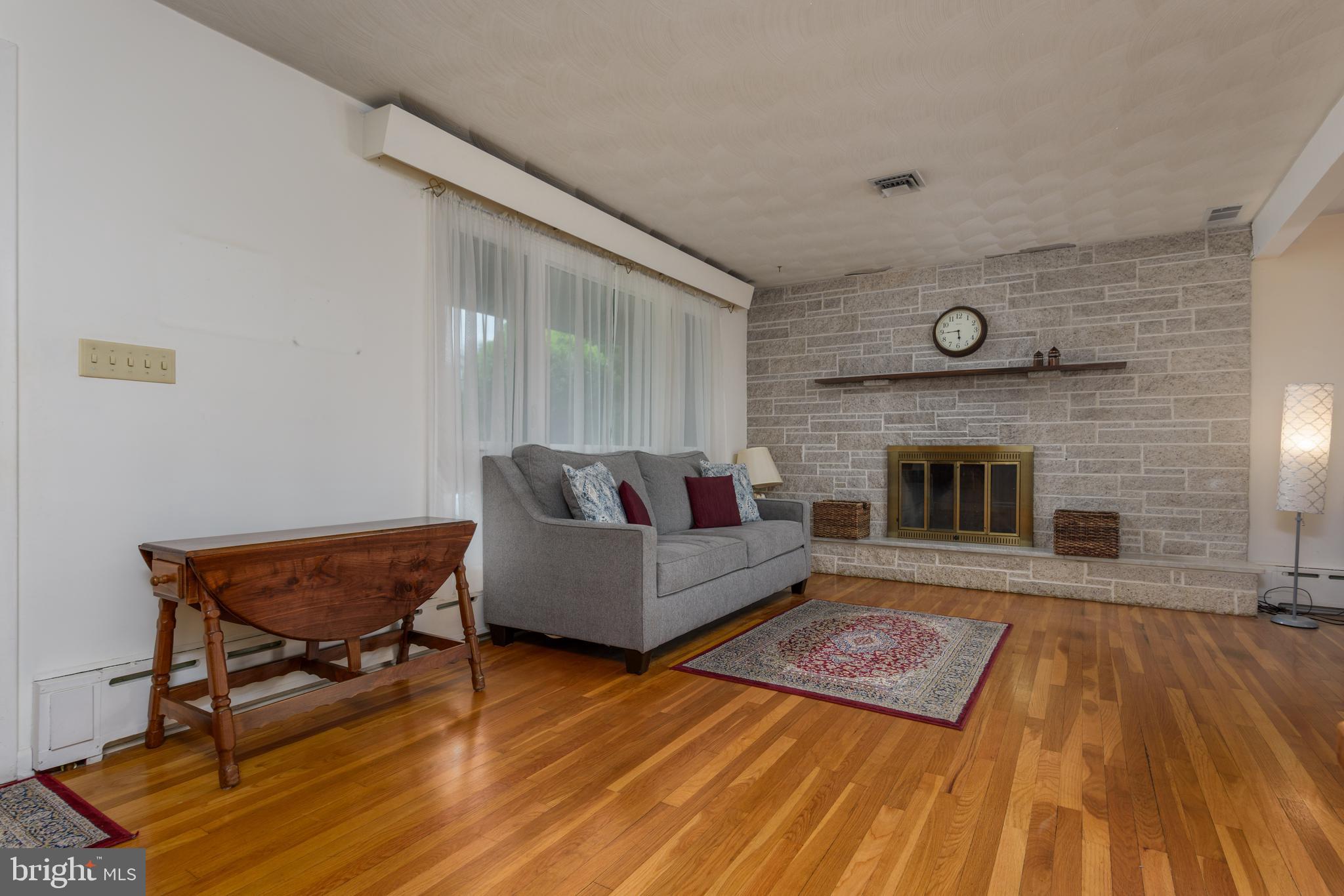 CHAMBERS HILL - Residential