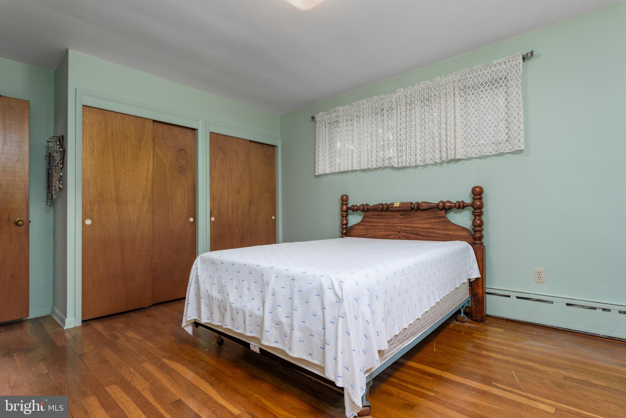 CHAMBERS HILL - Residential