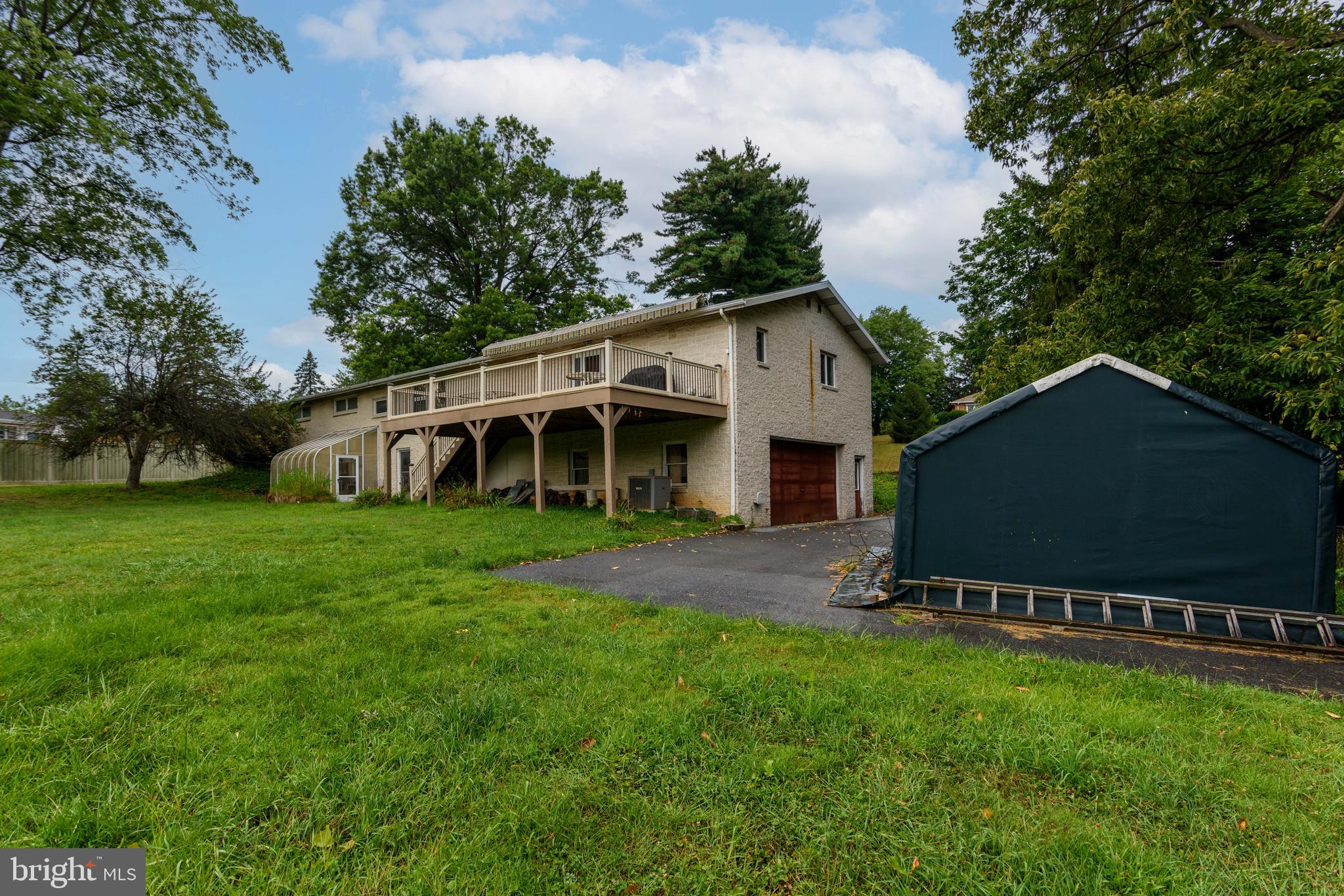 CHAMBERS HILL - Residential