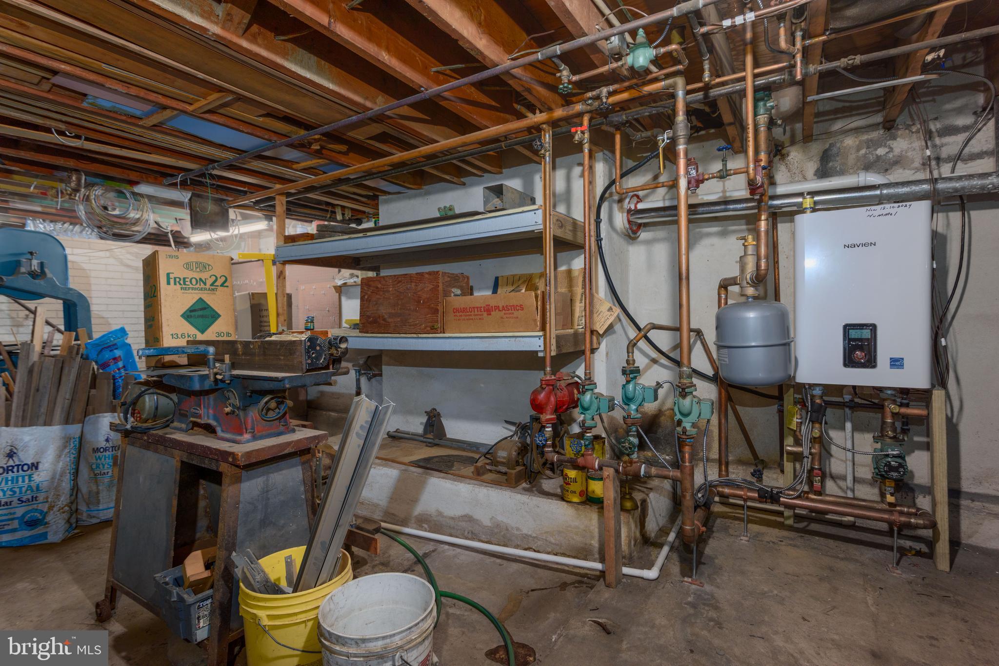 CHAMBERS HILL - Residential