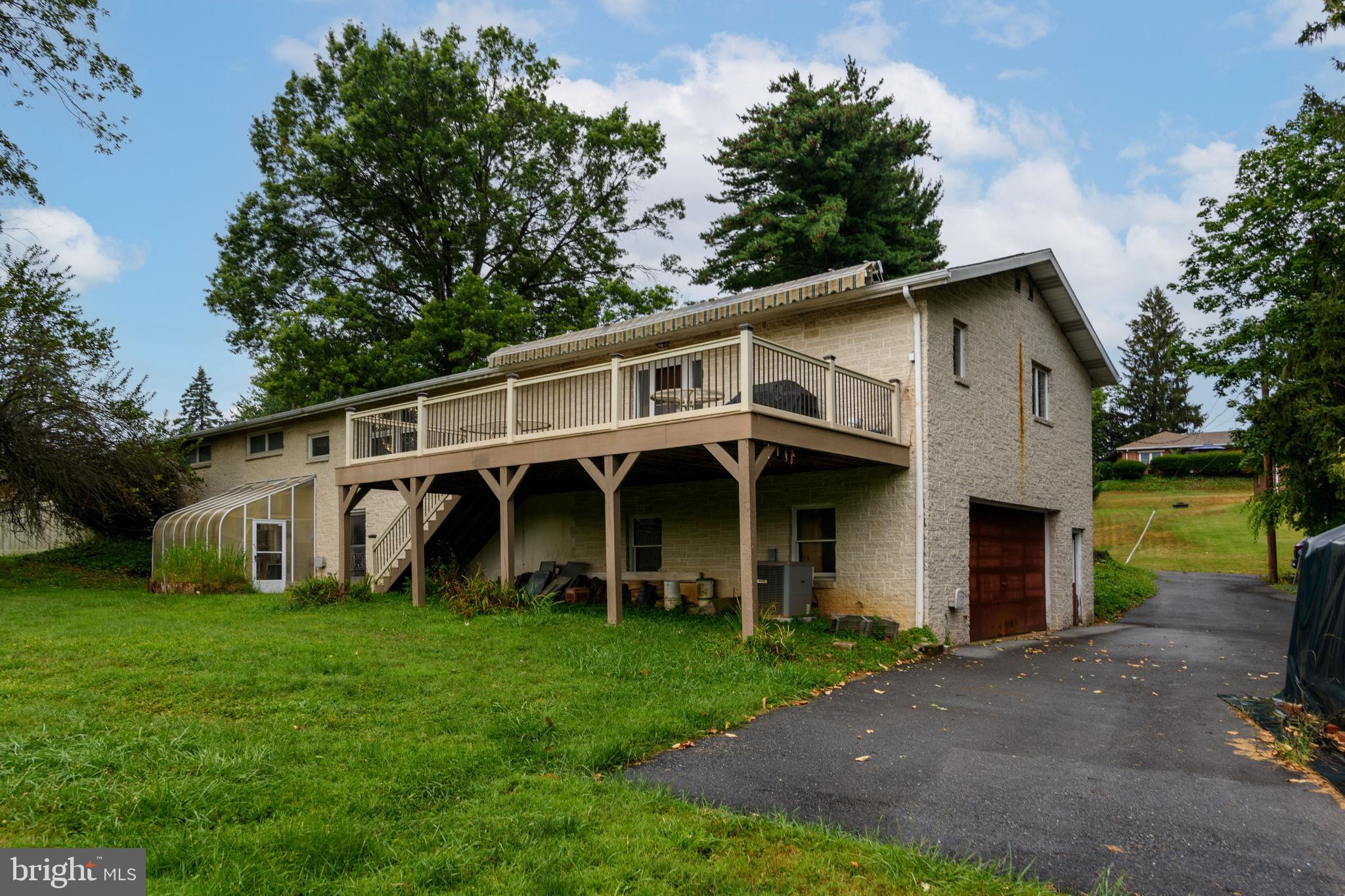 CHAMBERS HILL - Residential