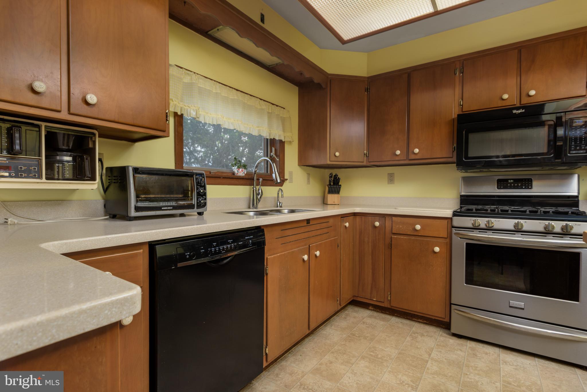 CHAMBERS HILL - Residential