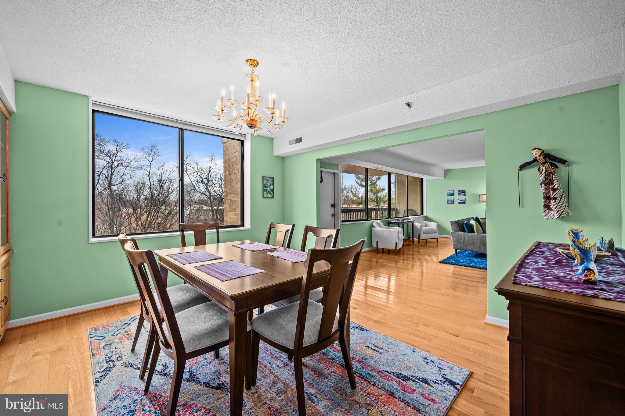 SKYLINE HOUSE - Residential