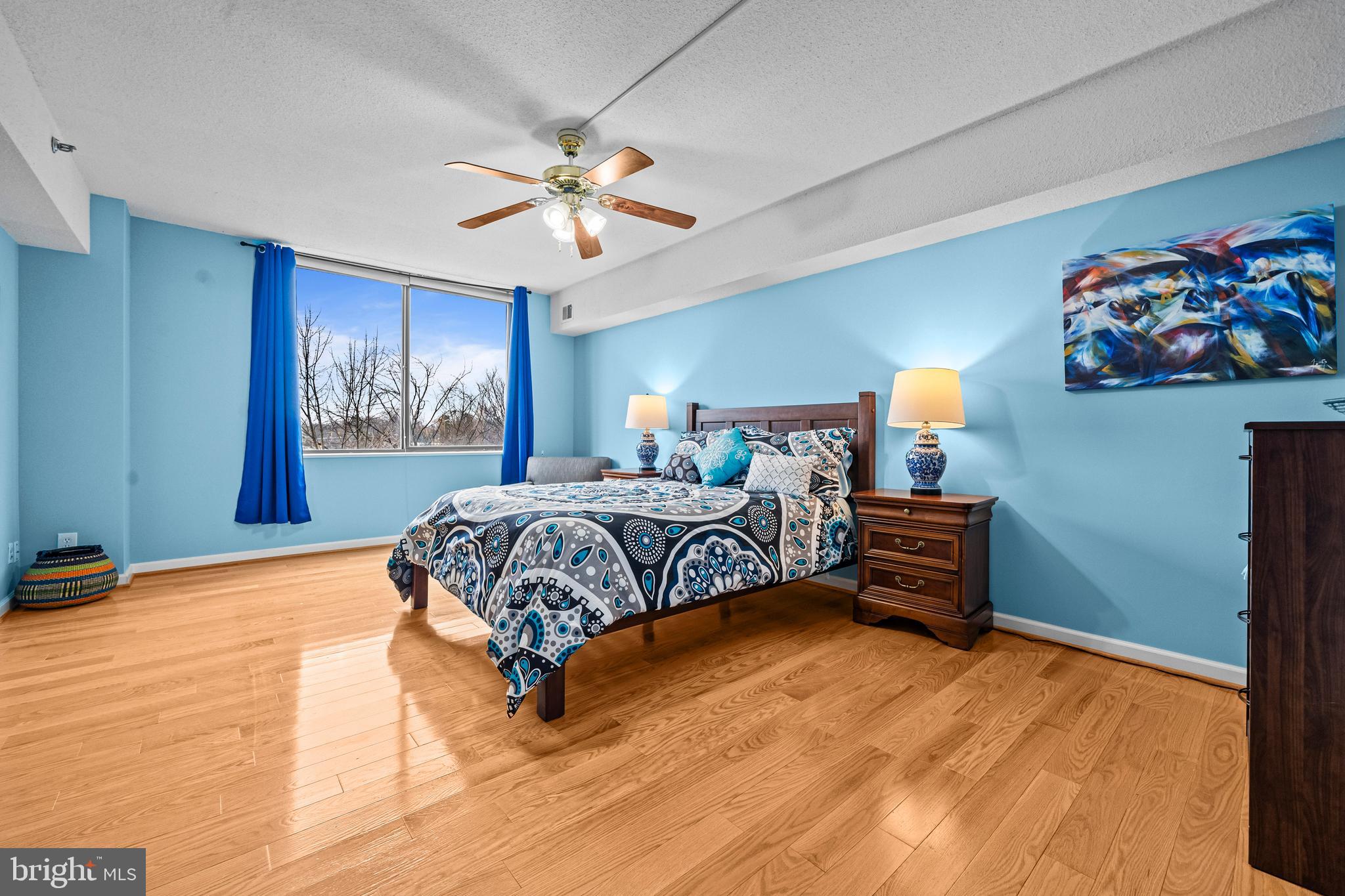 SKYLINE HOUSE - Residential