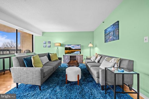 3713 S GEORGE MASON DRIVE 405W FALLS CHURCH VA 22041