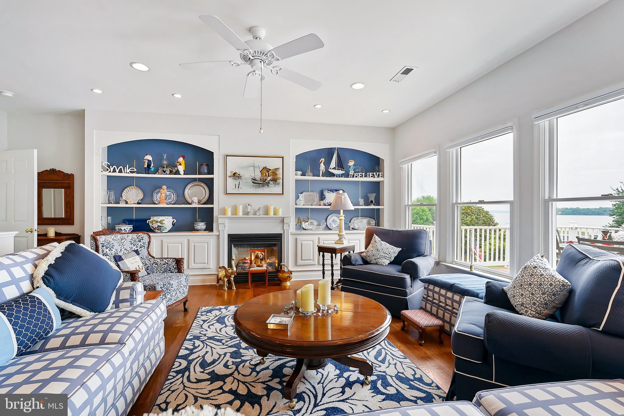 WEST VIEW SHORES - Residential