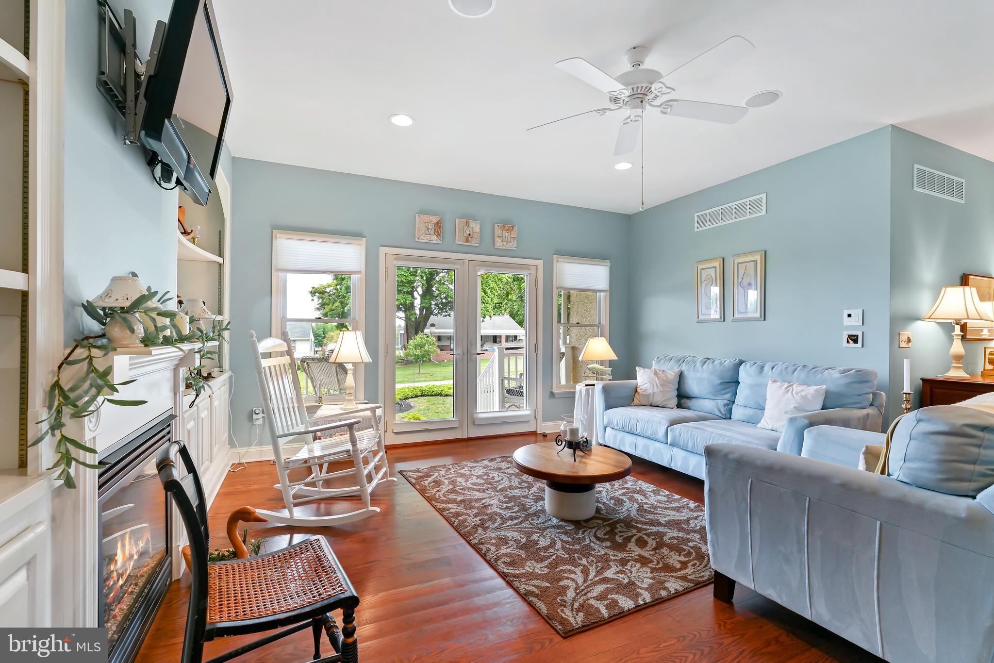 WEST VIEW SHORES - Residential