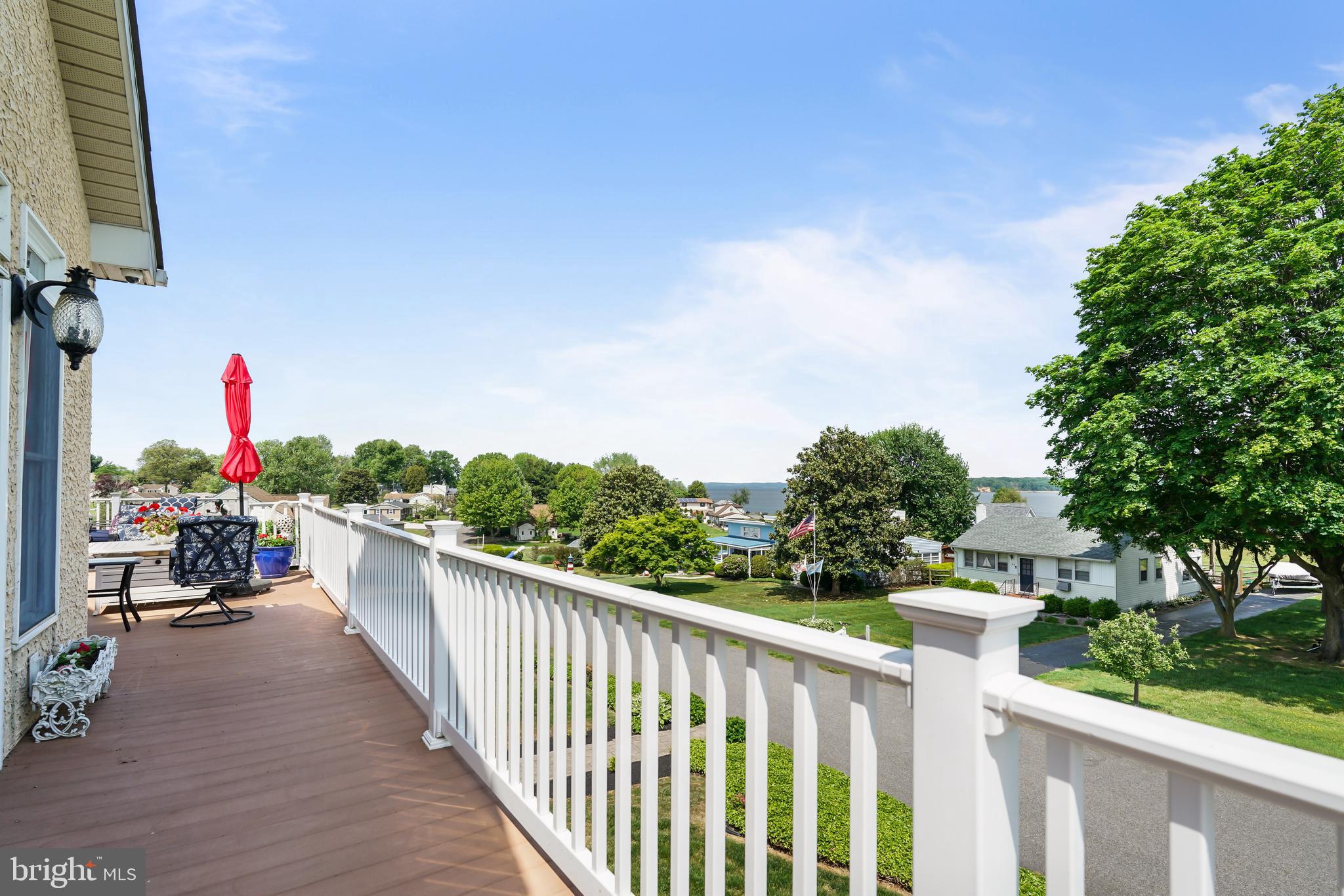 WEST VIEW SHORES - Residential