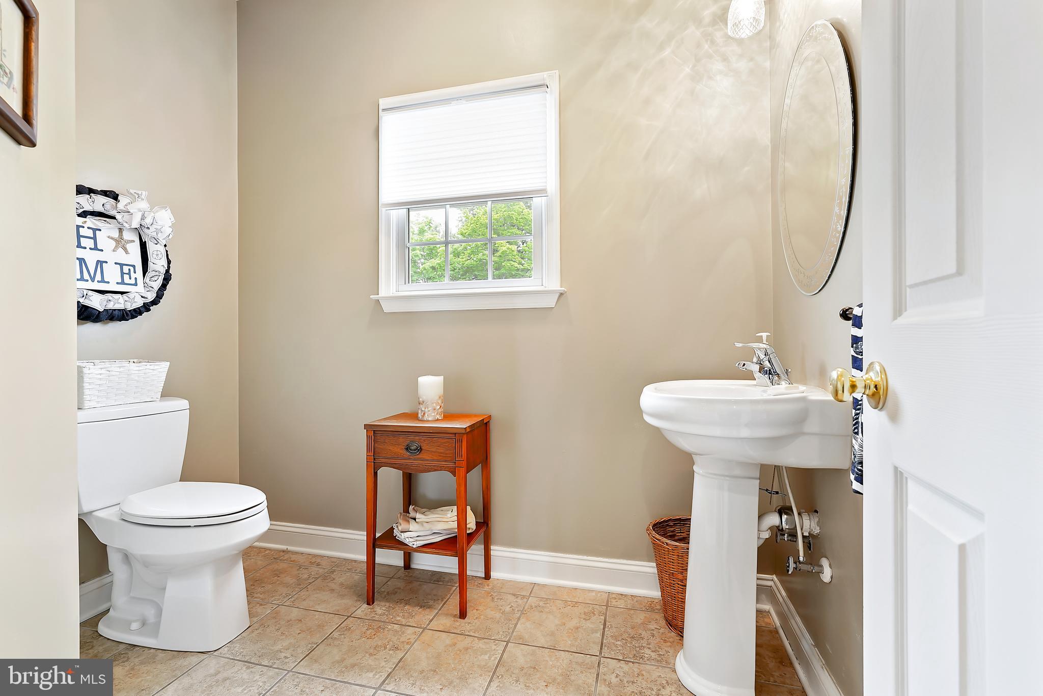 WEST VIEW SHORES - Residential