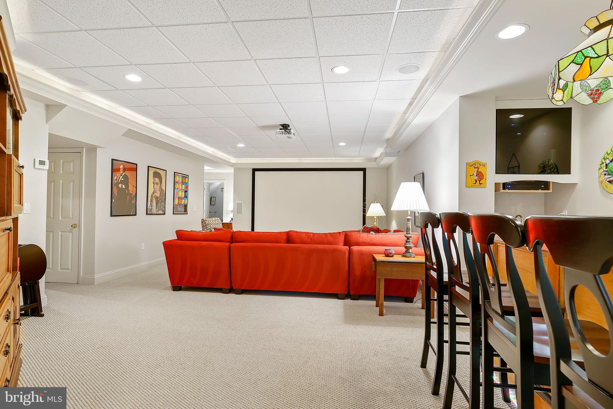 WEST VIEW SHORES - Residential