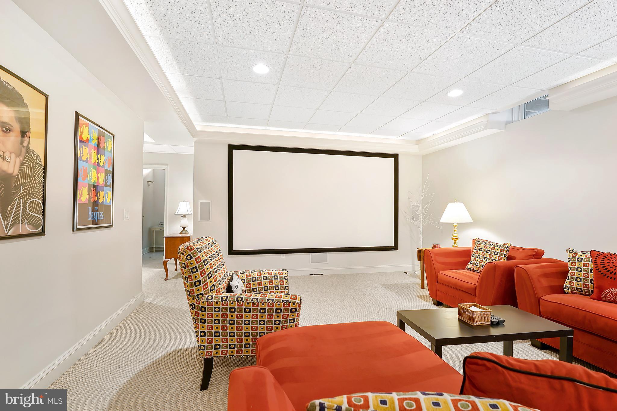 WEST VIEW SHORES - Residential