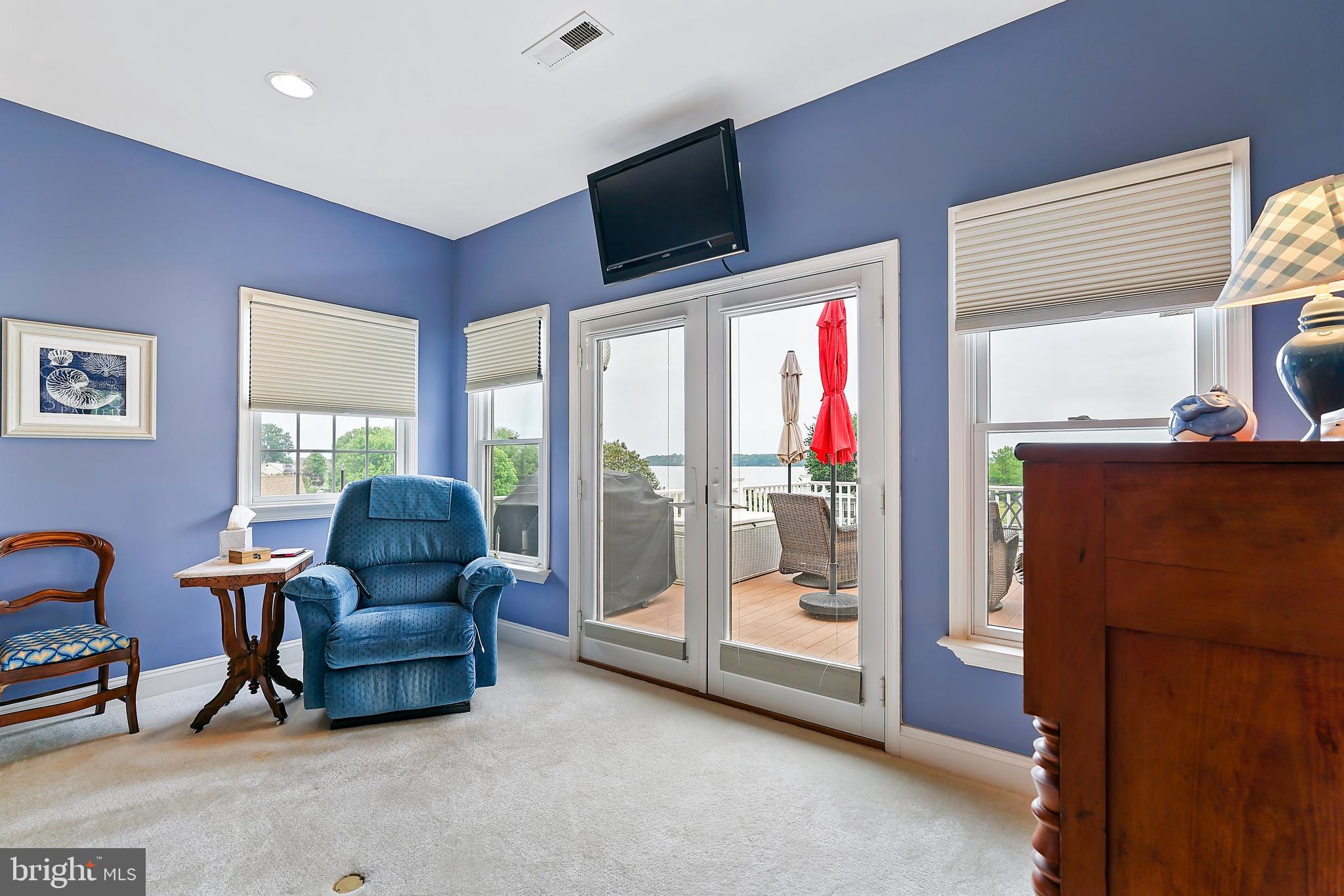 WEST VIEW SHORES - Residential