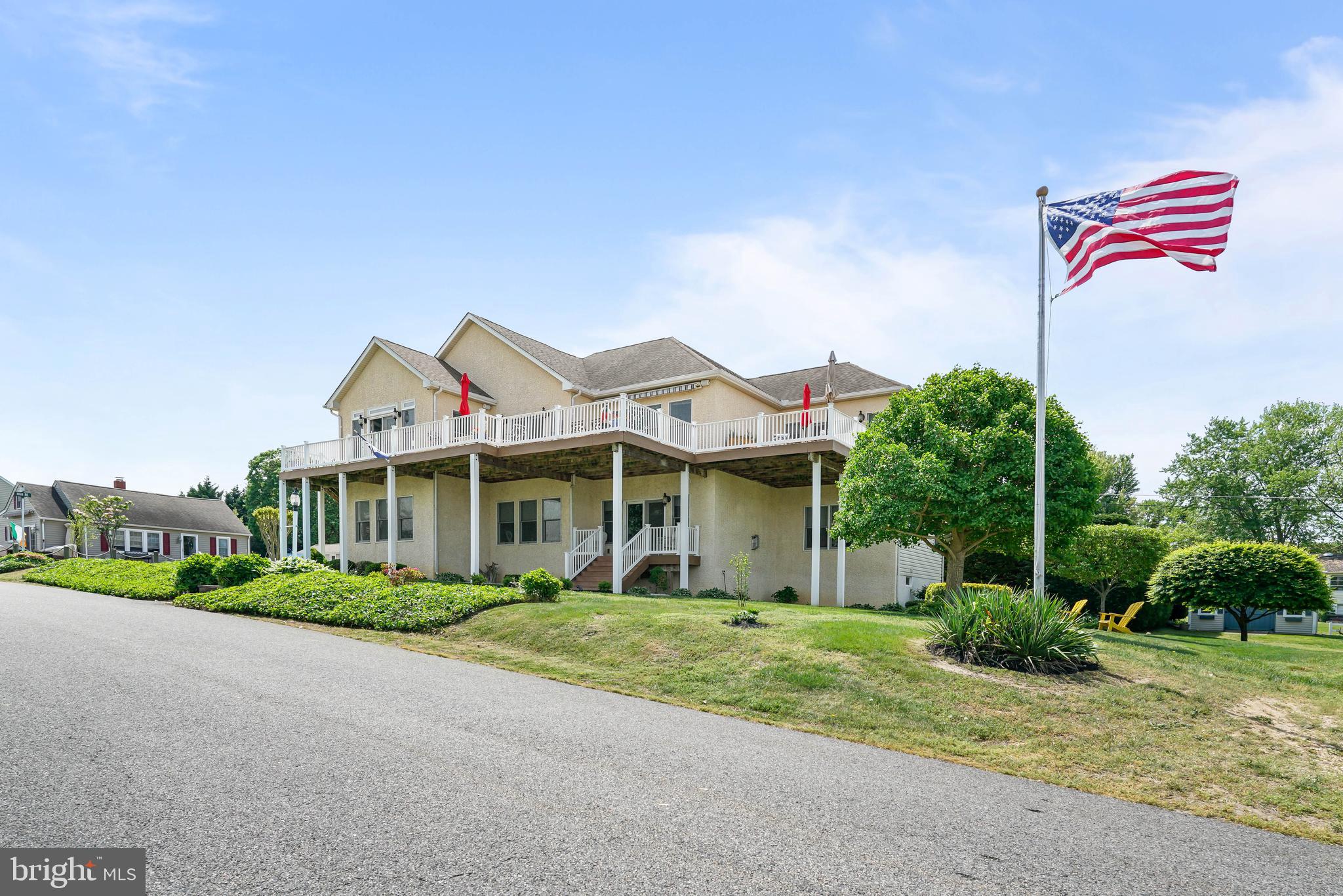 WEST VIEW SHORES - Residential