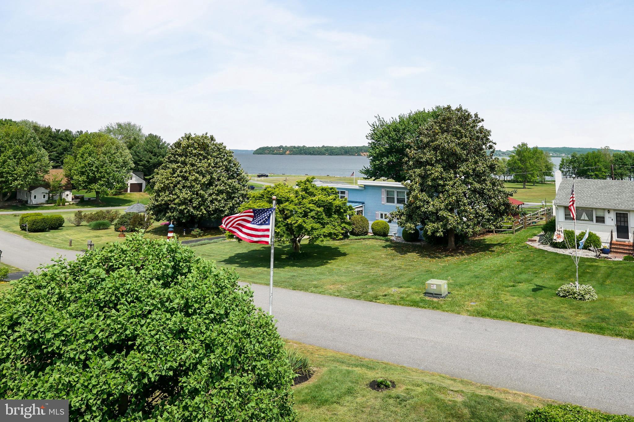 WEST VIEW SHORES - Residential