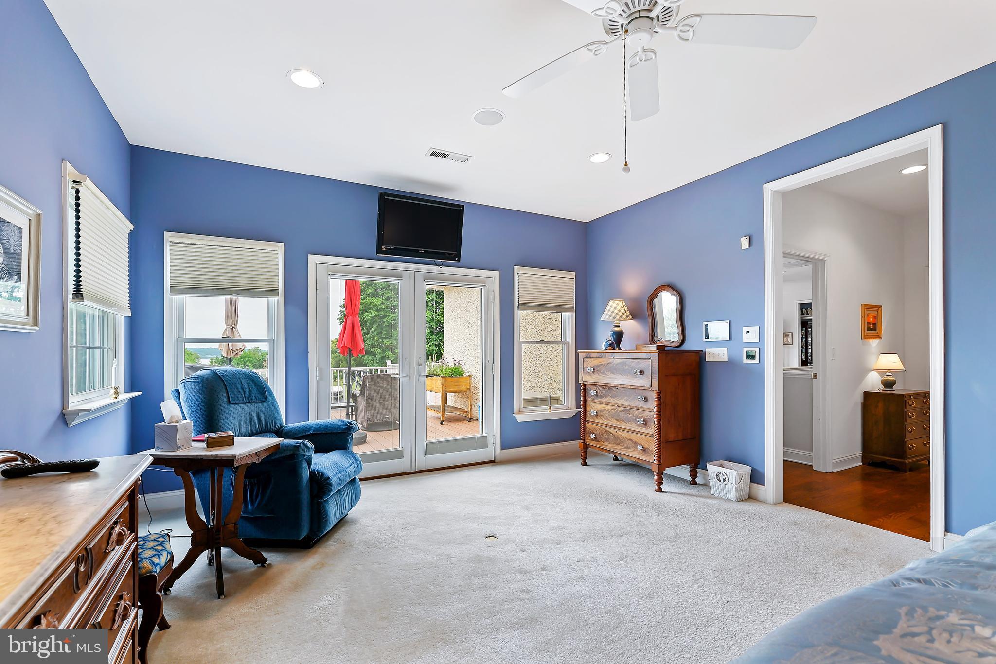 WEST VIEW SHORES - Residential