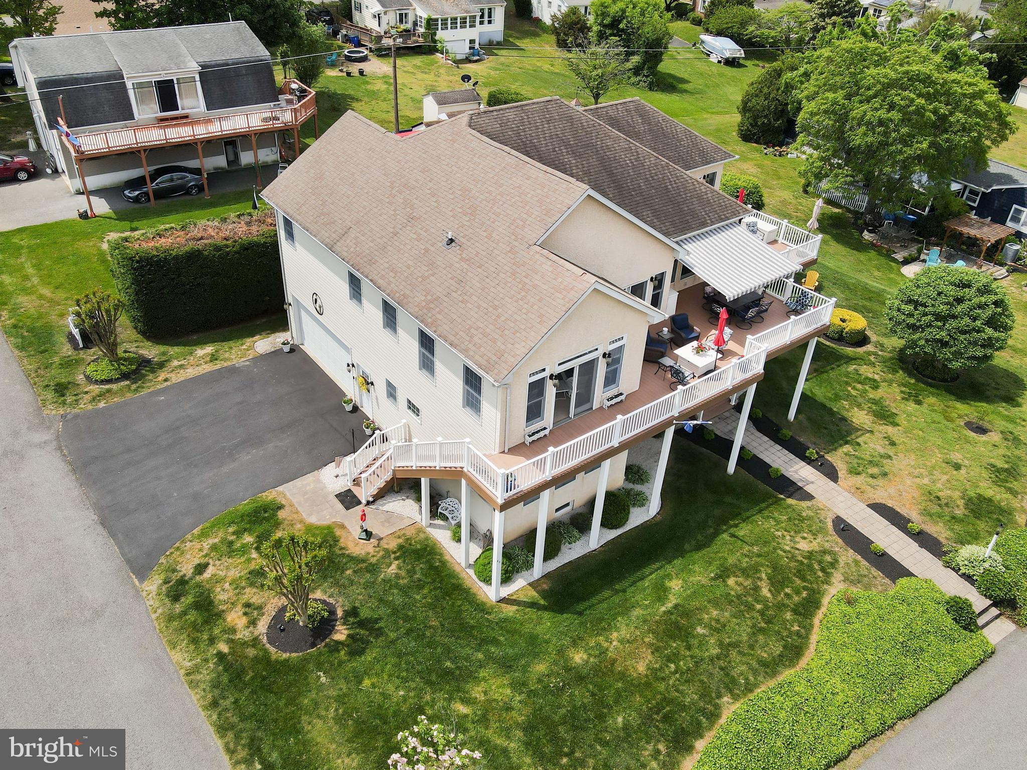 WEST VIEW SHORES - Residential