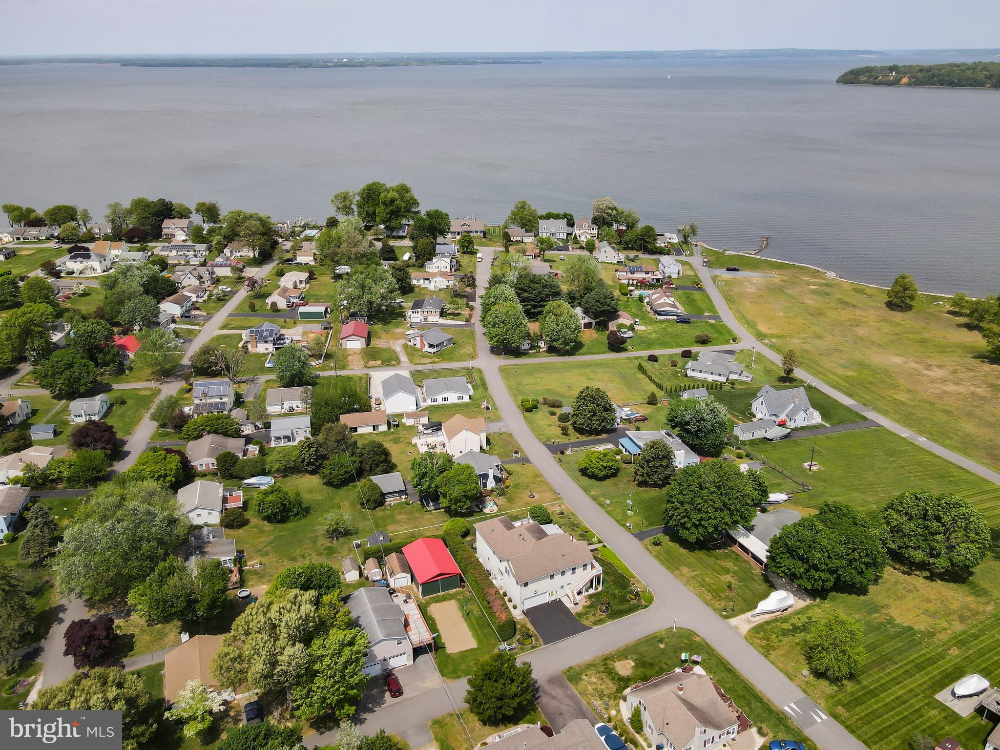 WEST VIEW SHORES - Residential