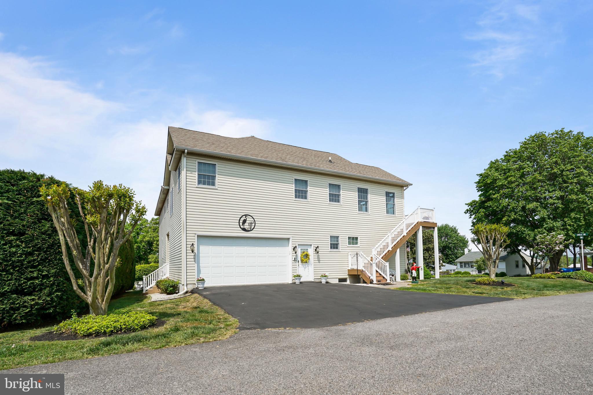 WEST VIEW SHORES - Residential