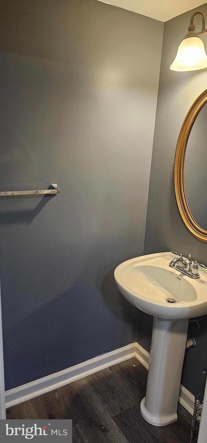 WATKINS PARK - Residential Lease