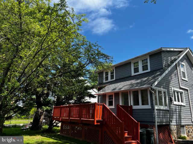 WINDSOR  MILL - Residential