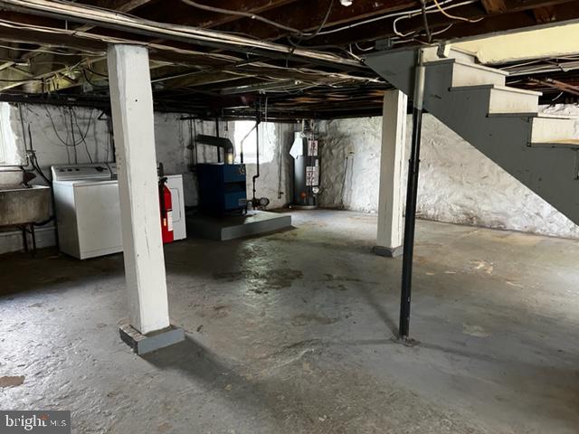 WINDSOR  MILL - Residential