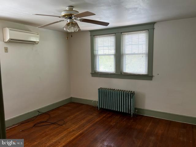 WINDSOR  MILL - Residential