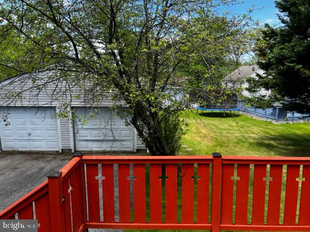 WINDSOR  MILL - Residential