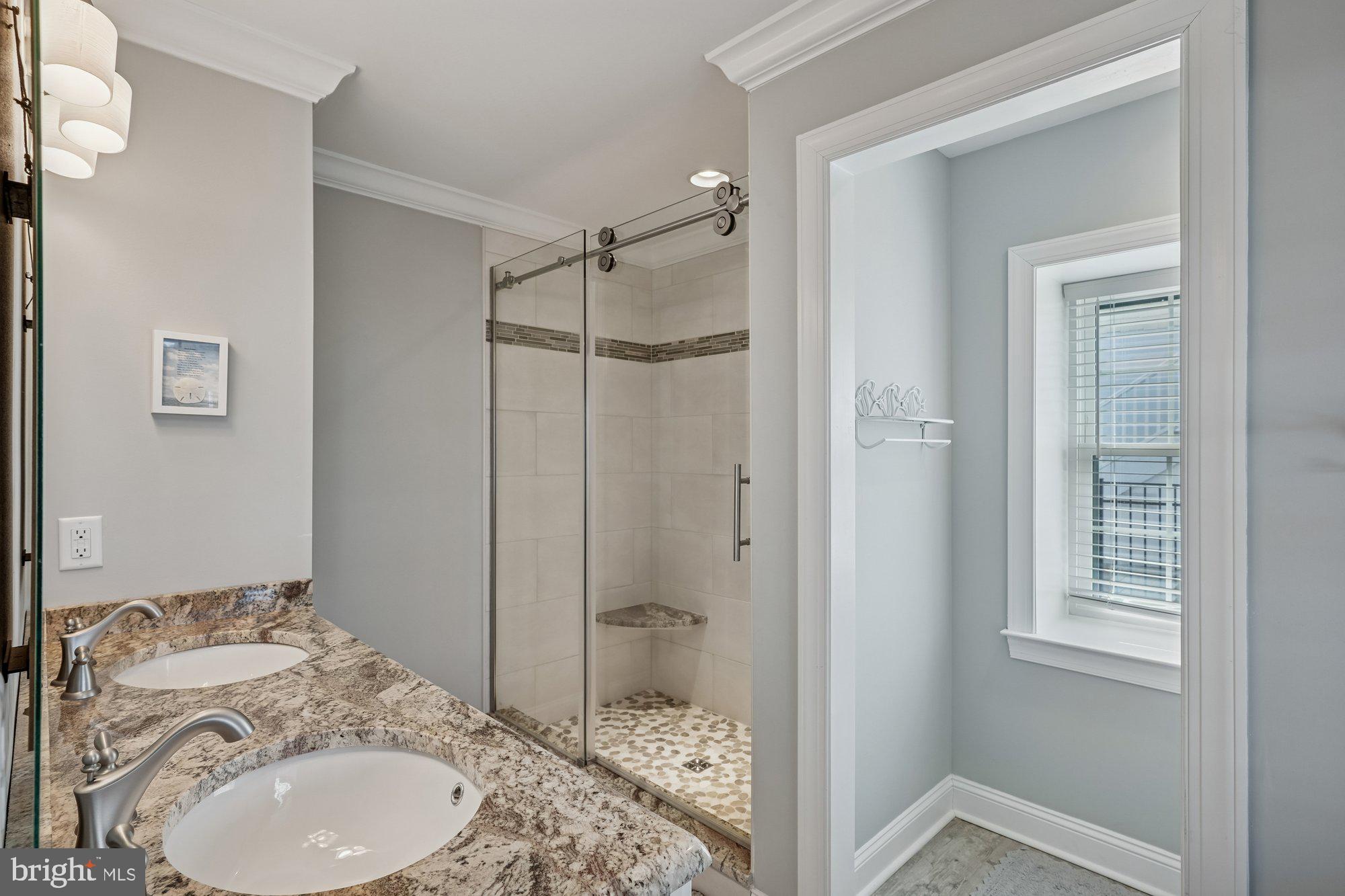 KEEN-WIK - Residential