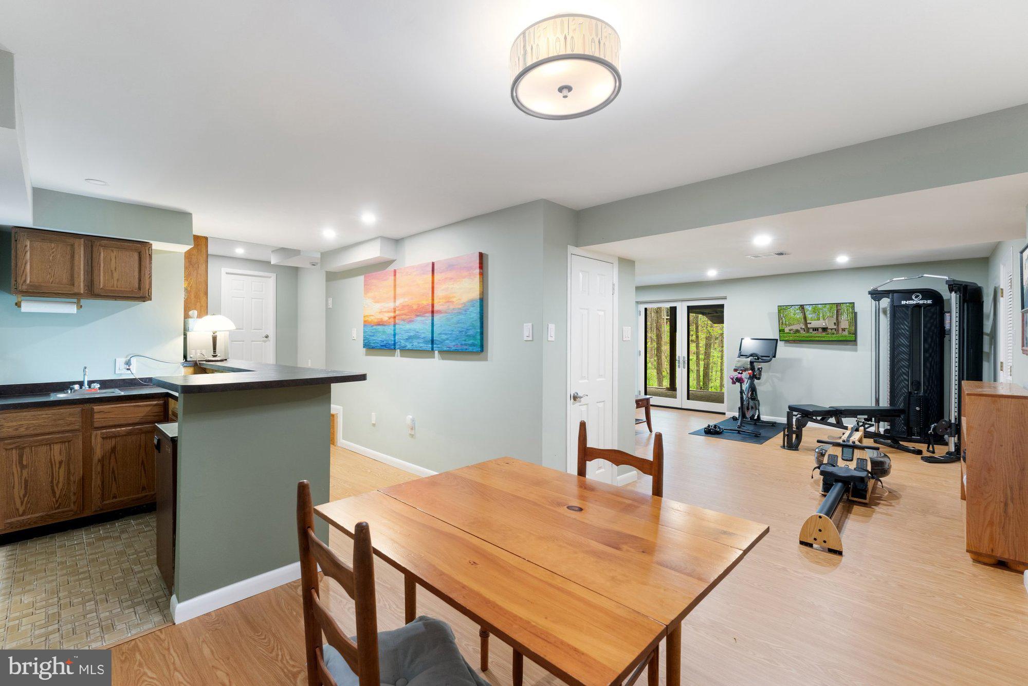 ABBEY GLEN - Residential