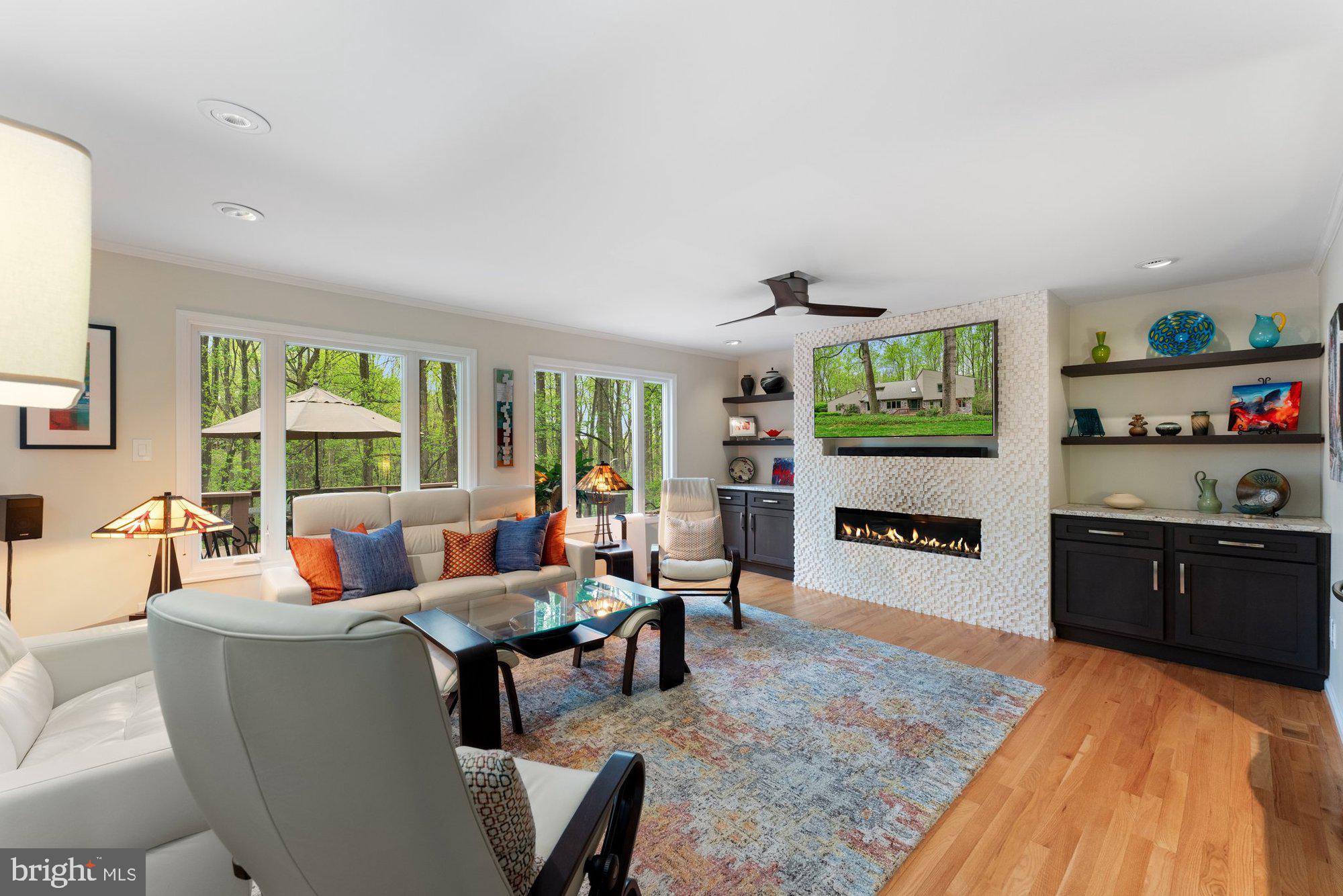 1806 ABBEY GLEN COURT