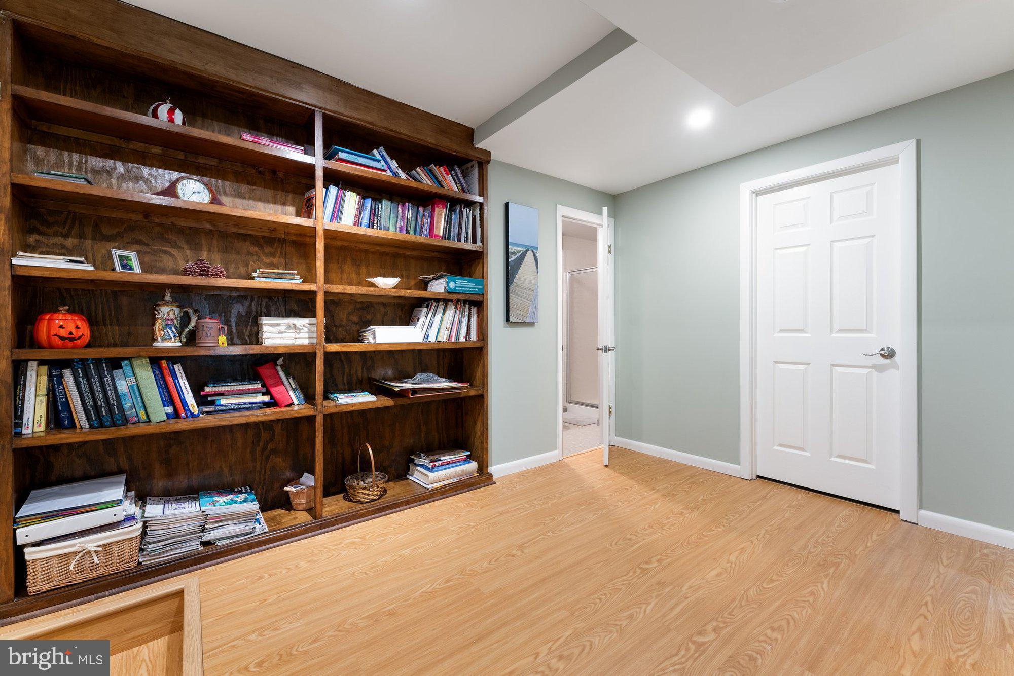 ABBEY GLEN - Residential