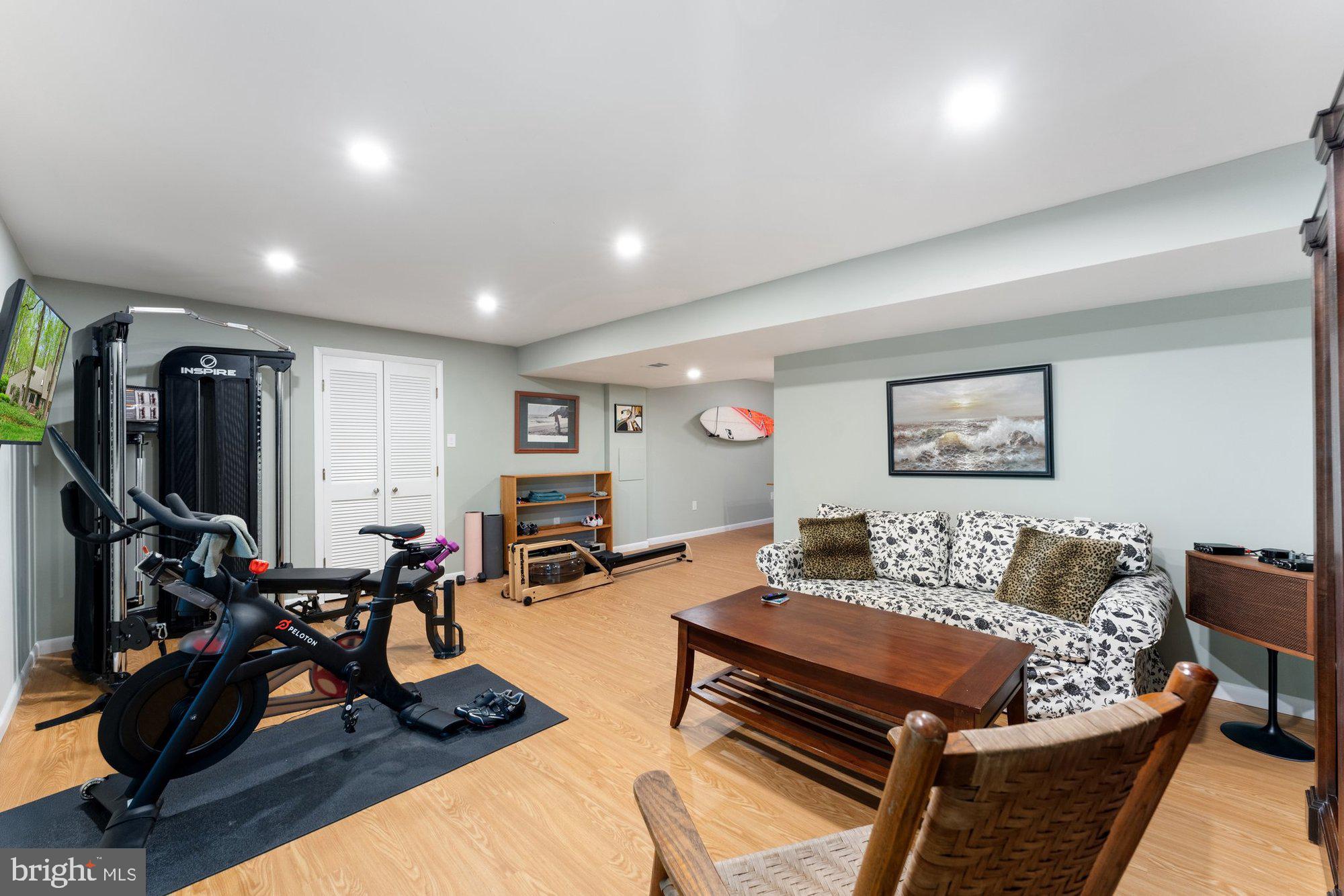 ABBEY GLEN - Residential