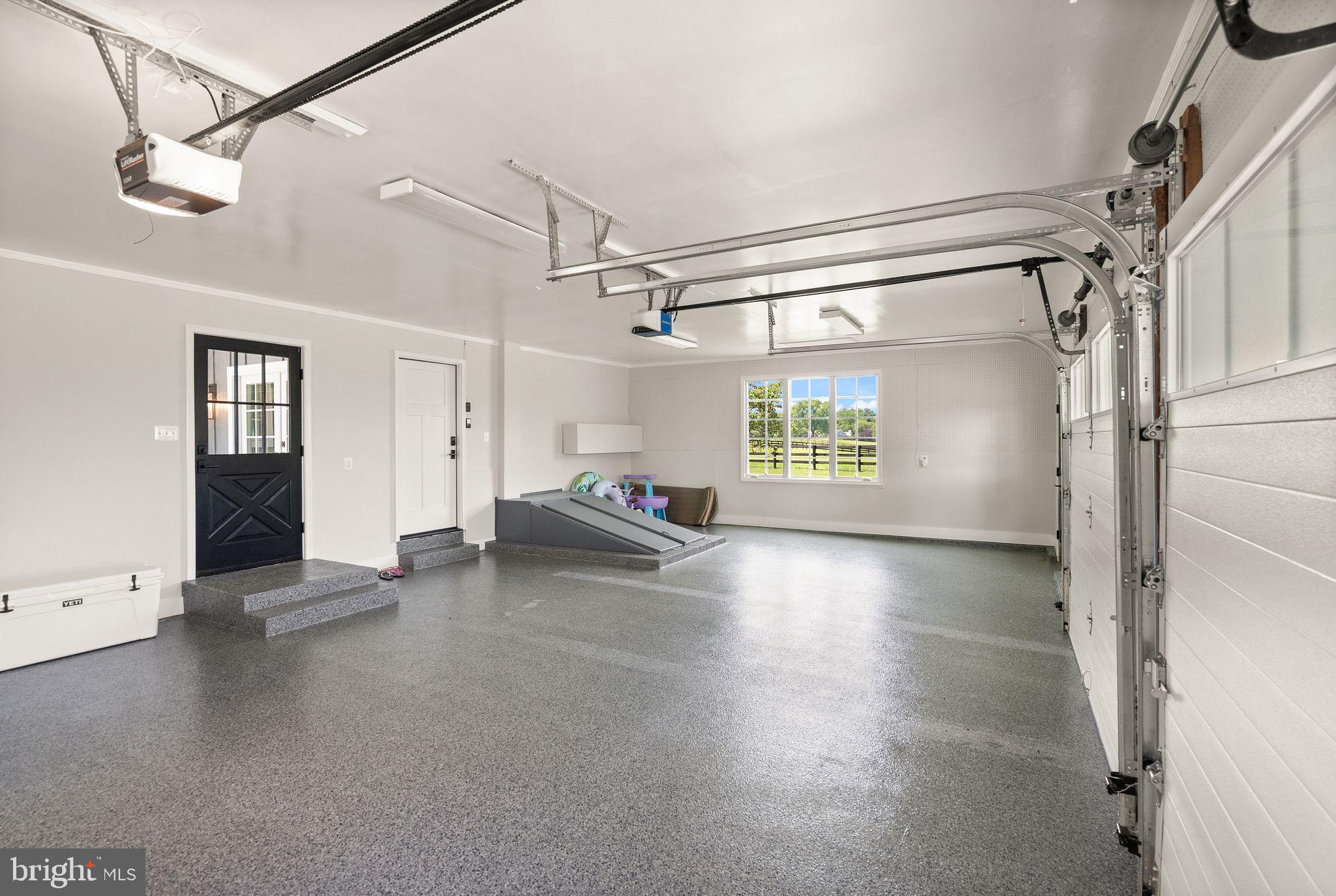 ATOKA CHASE - Residential