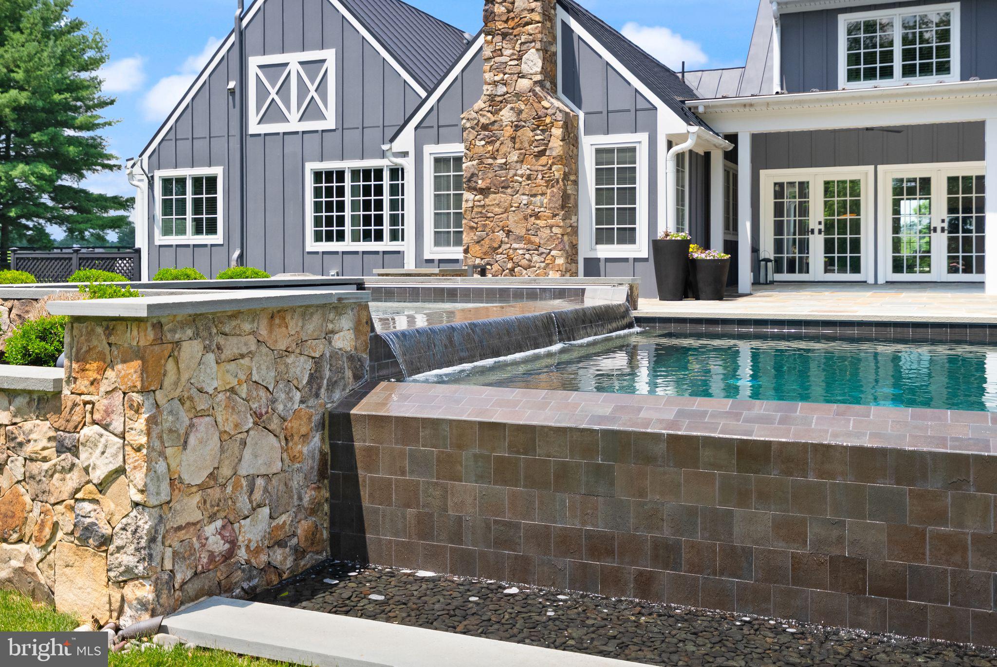 ATOKA CHASE - Residential