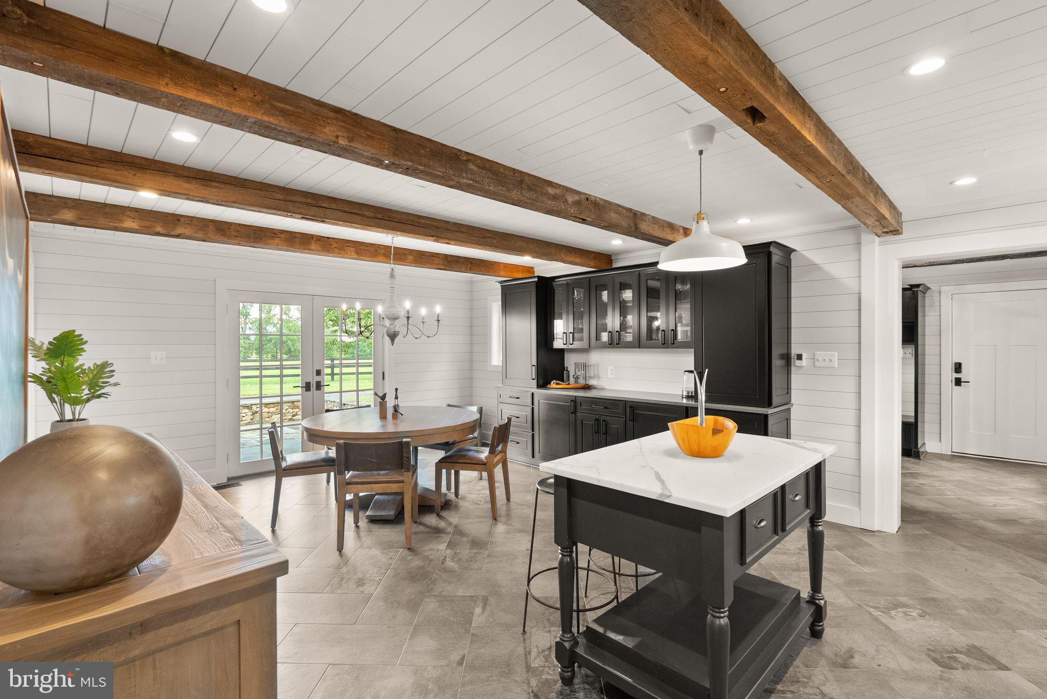 ATOKA CHASE - Residential