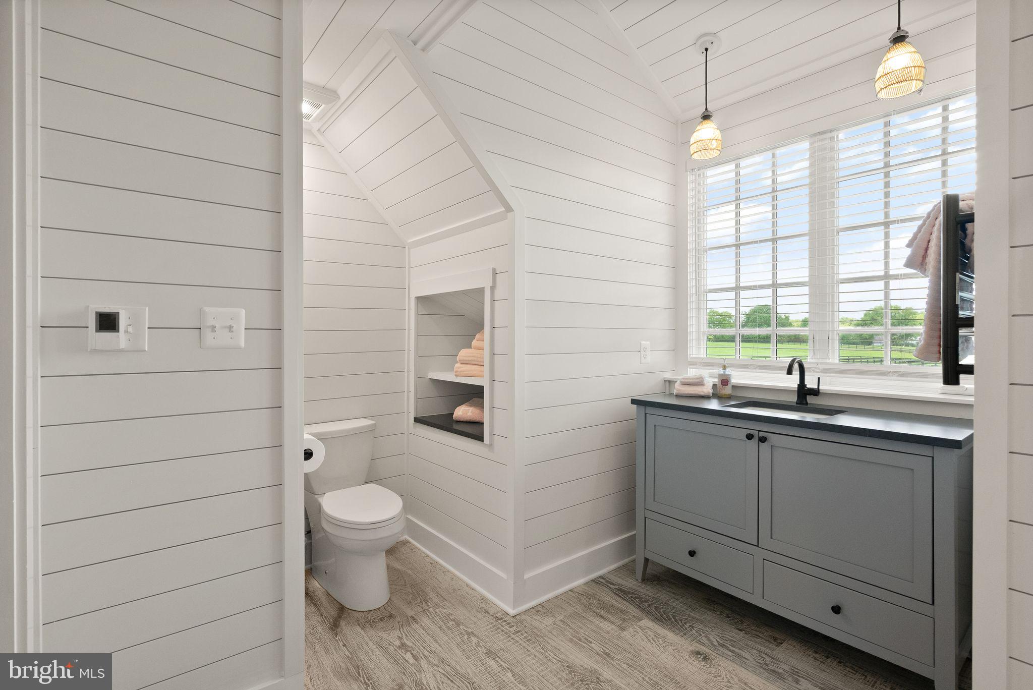 ATOKA CHASE - Residential