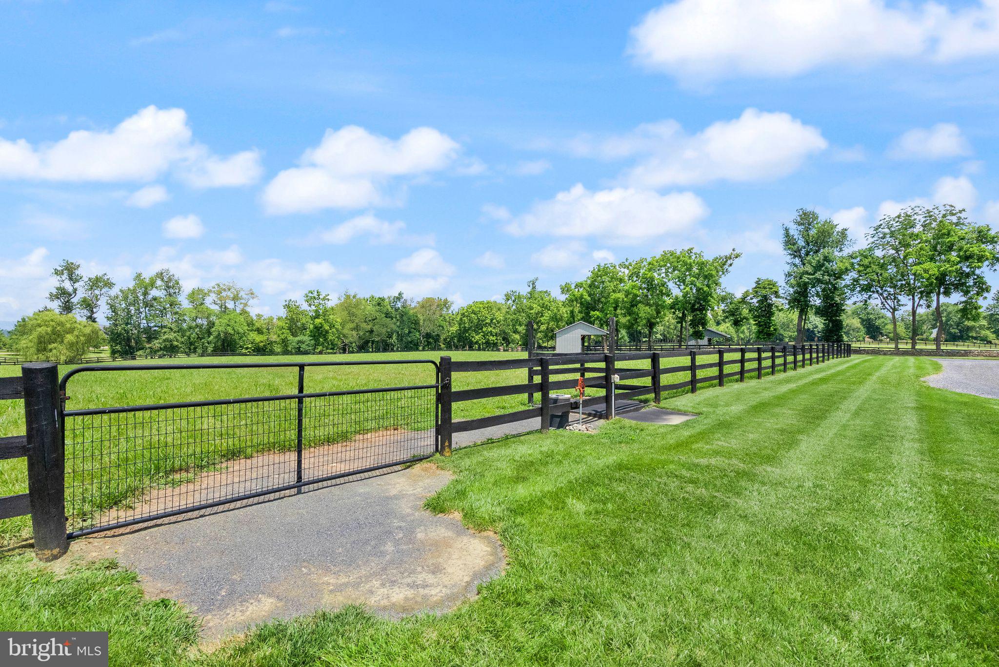 ATOKA CHASE - Residential