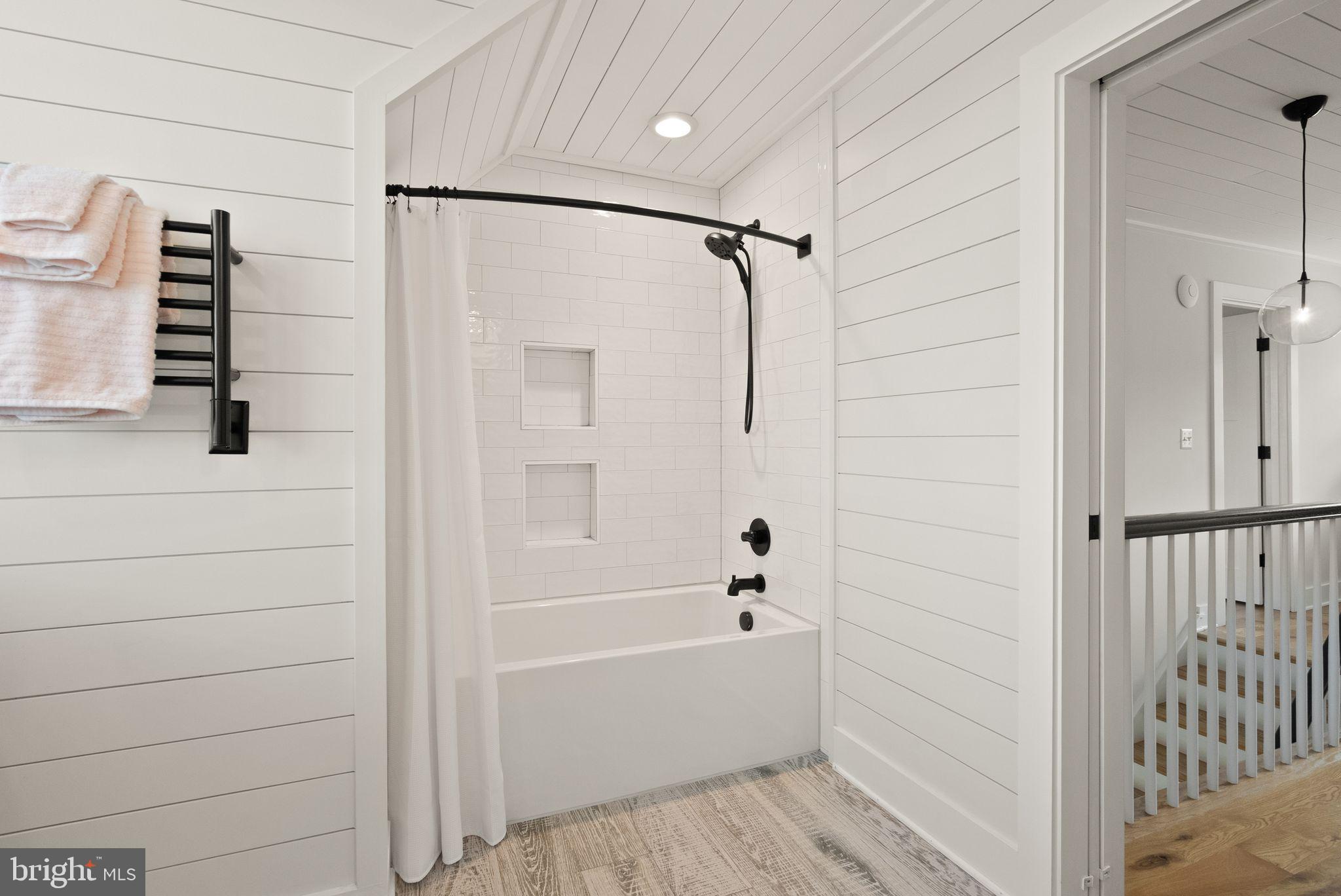 ATOKA CHASE - Residential