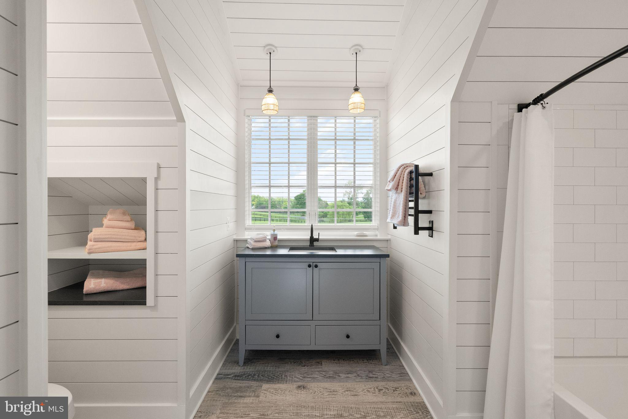 ATOKA CHASE - Residential