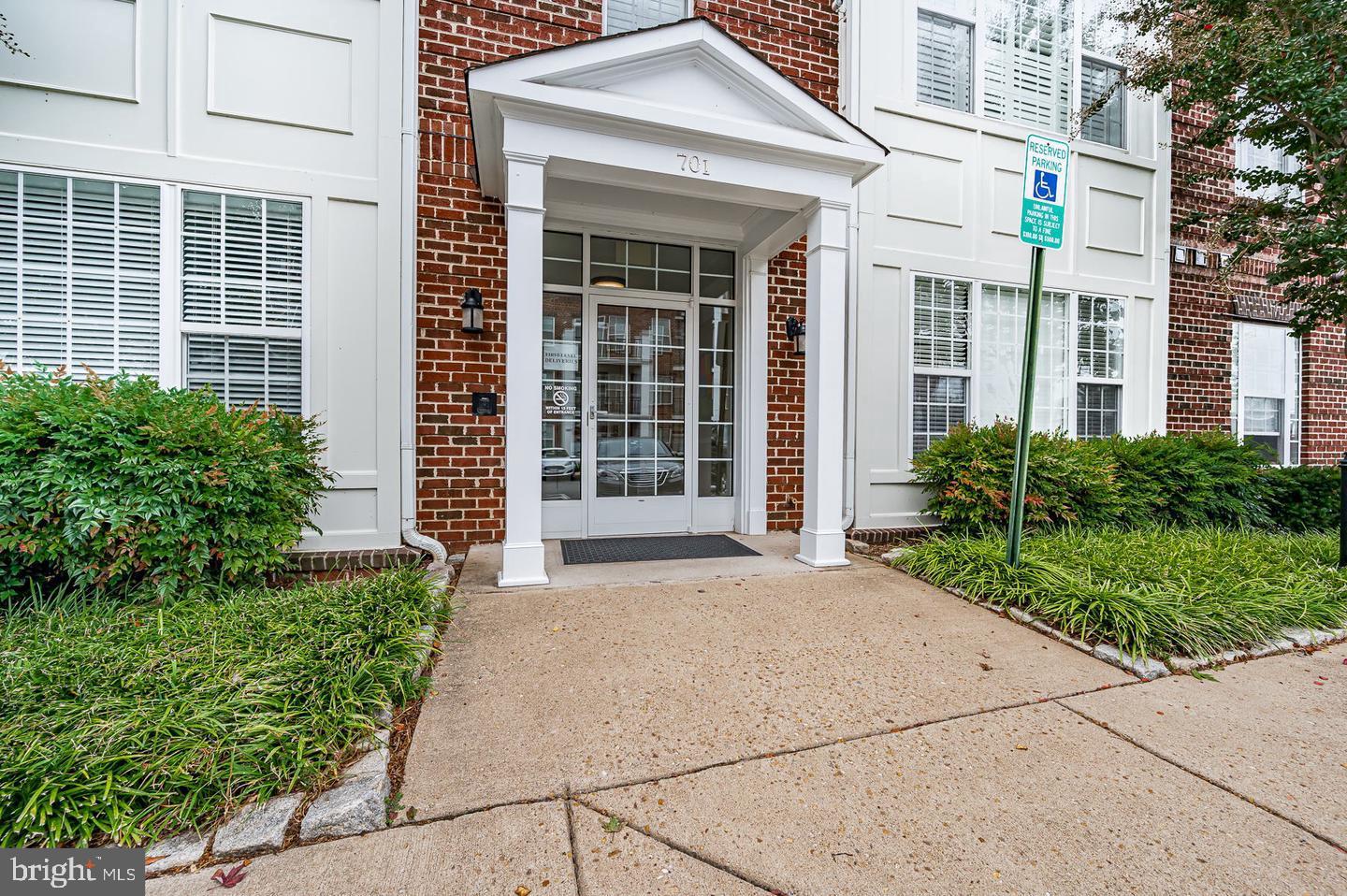 COBBLESTONE SQUARE - Residential Lease