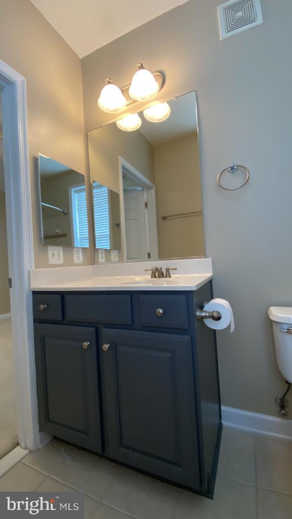 COBBLESTONE SQUARE - Residential Lease