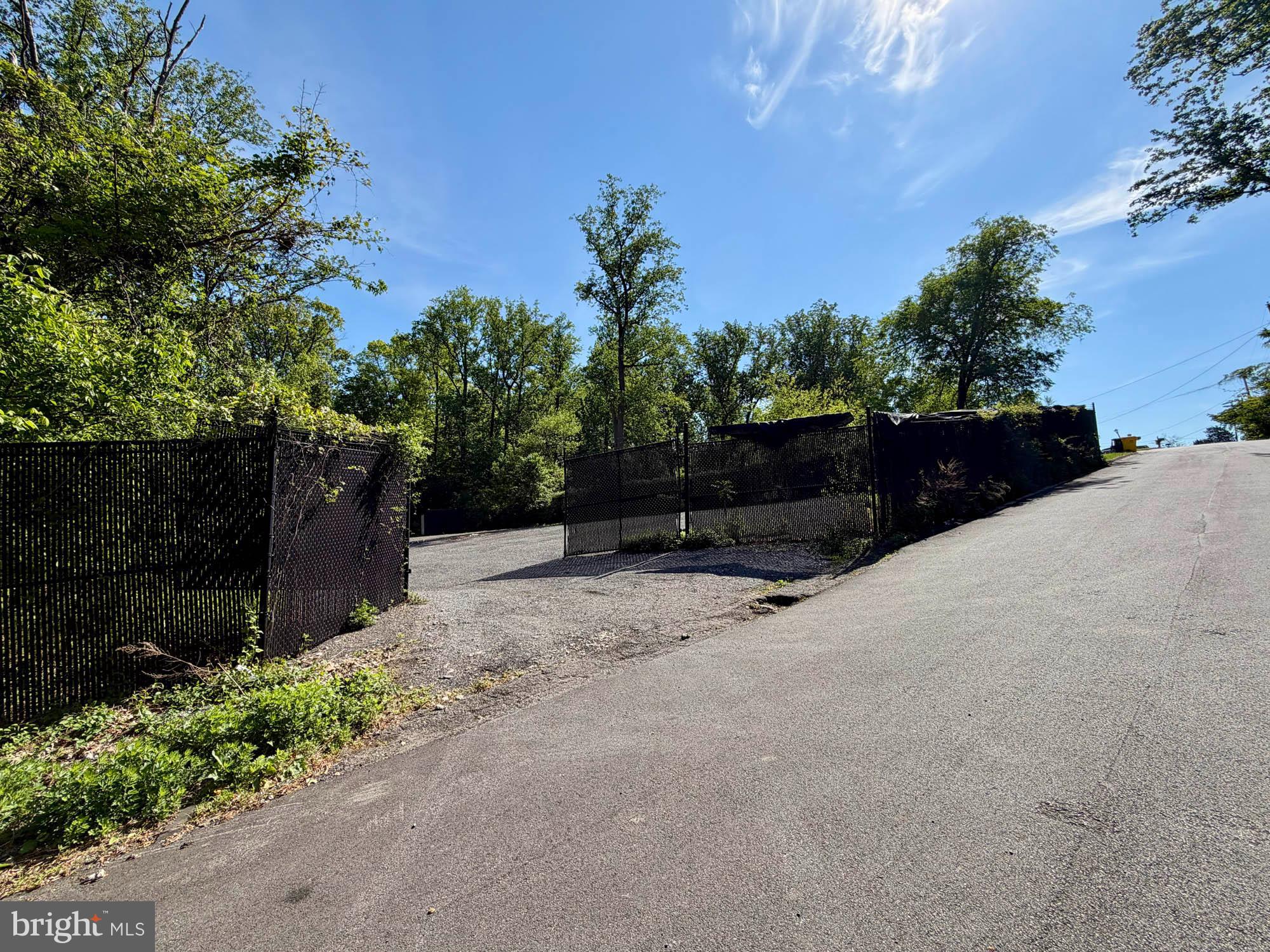LINTHICUM HEIGHTS - Land