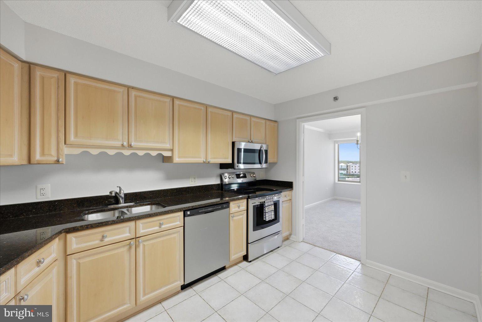 RIVERBEND - Residential